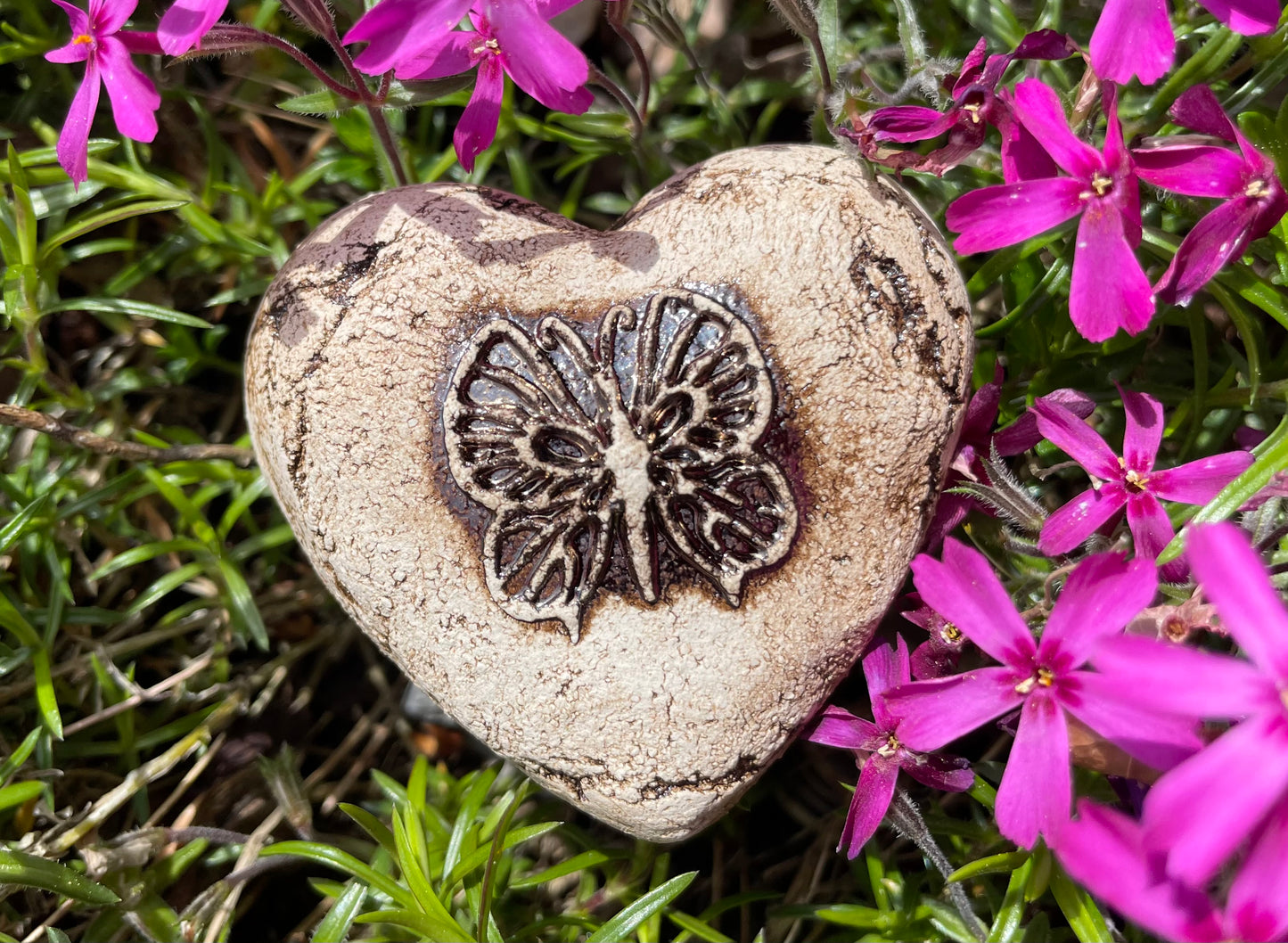 Deko Herz mit Schmetterling