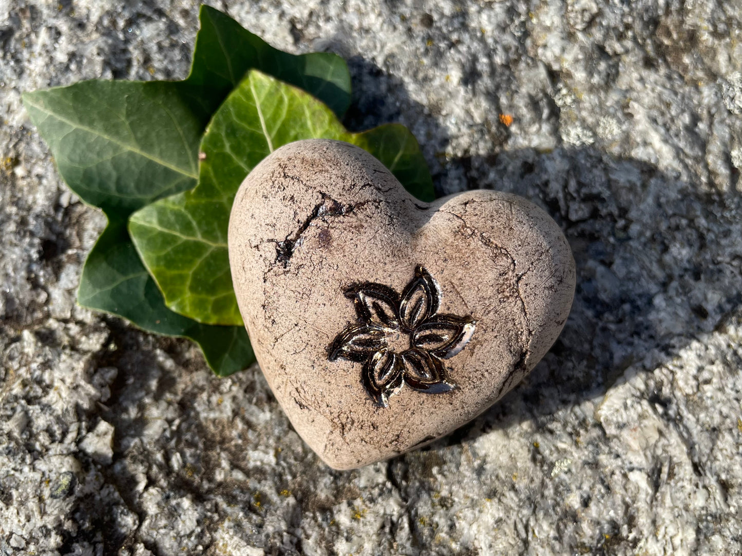 Deko Herz mit Blume Narzisse