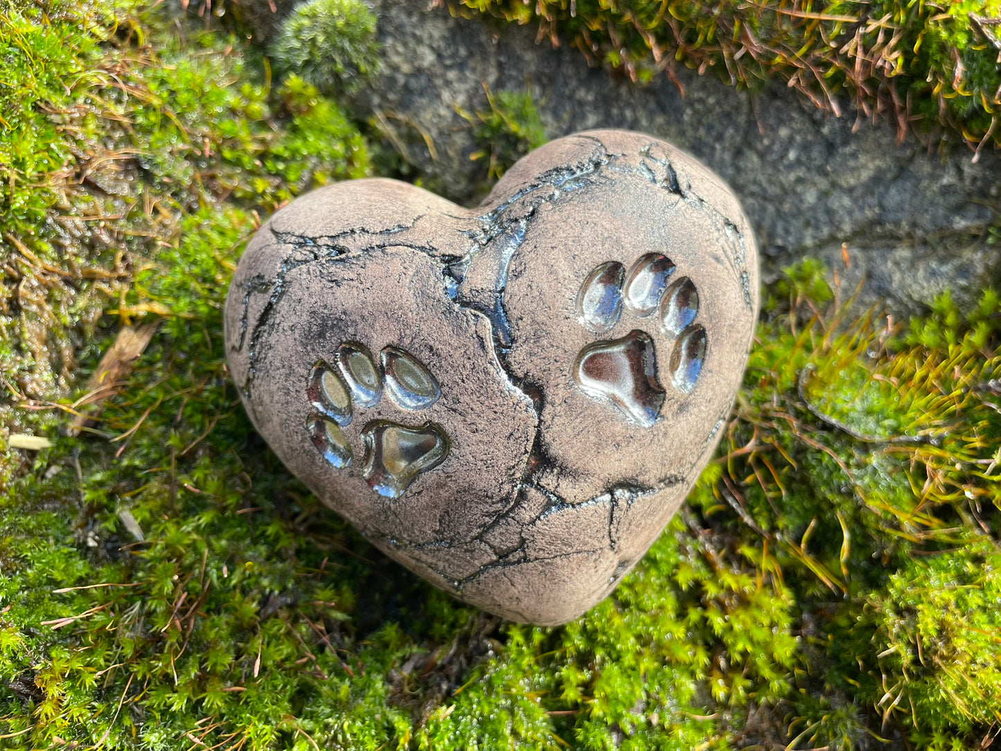 Deko Herz mit zwei Tierpfötli