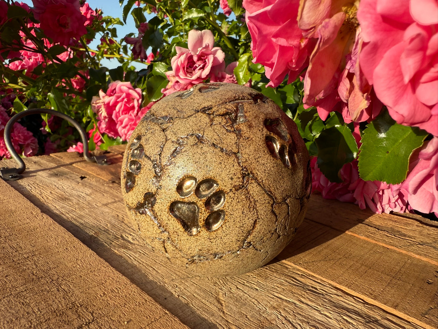 Gartenkugel mit verschiedenen Motiven