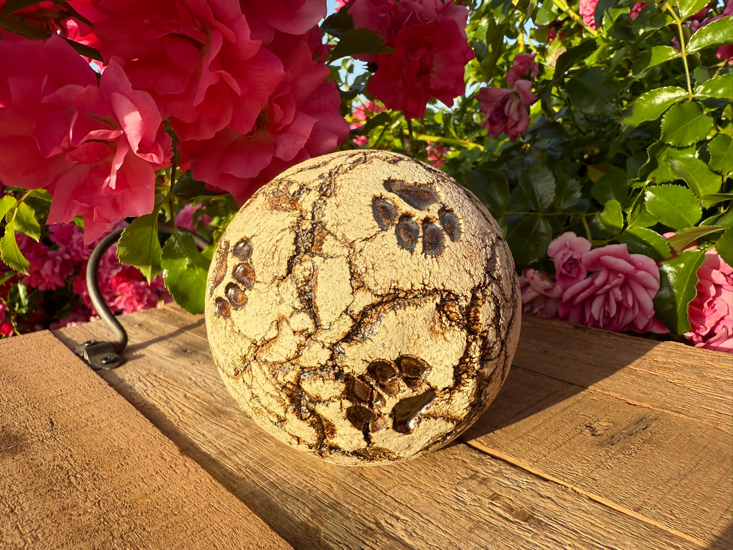 Gartenkugel mit verschiedenen Motiven