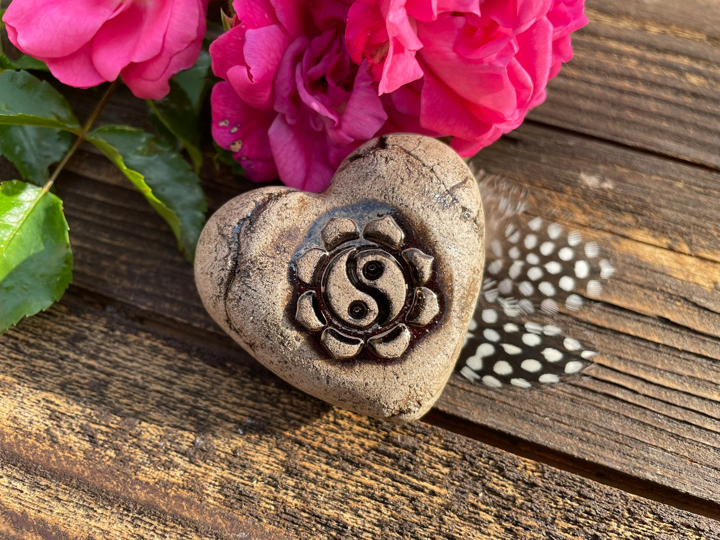 Deko Herz mit Ying & Yang Blume