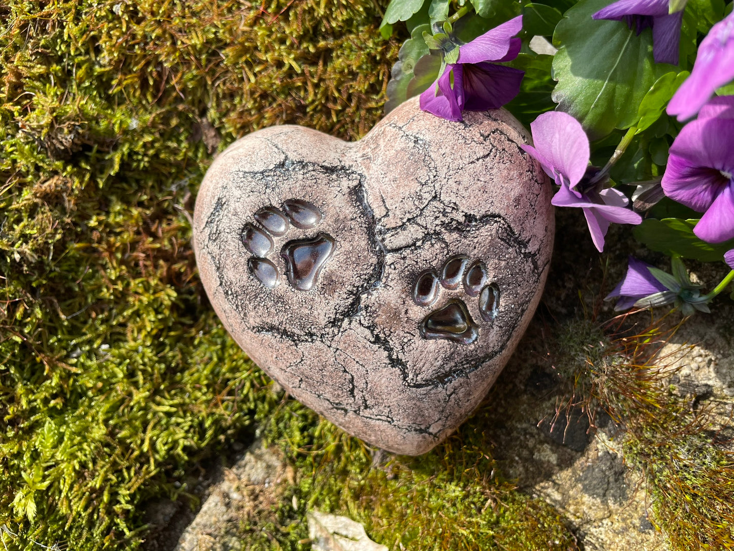 Deko Herz mit zwei Tierpfötli