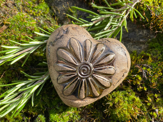 Deko Herz mit Blume Margerite