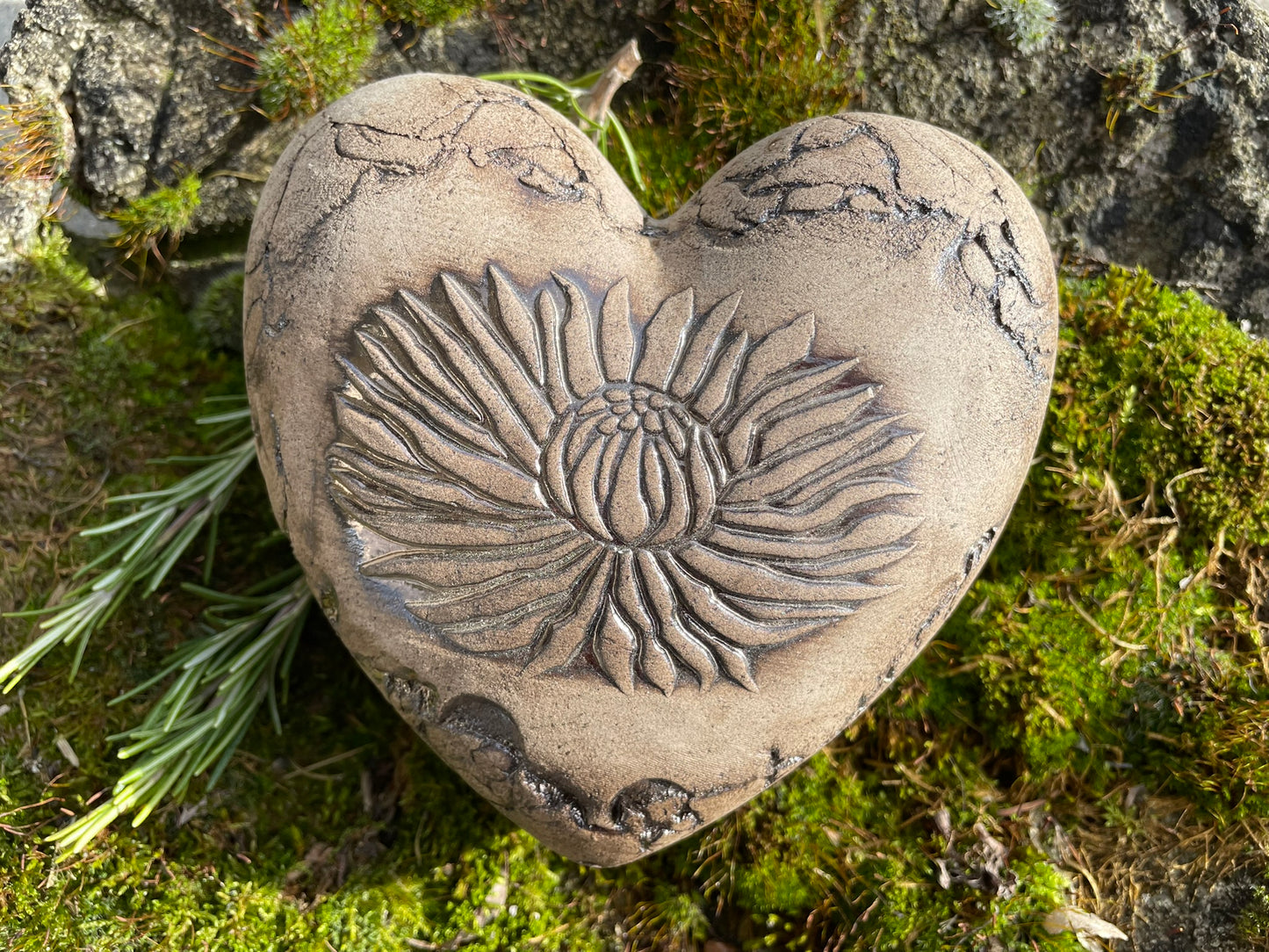 Deko Herz mit Blume Seerose