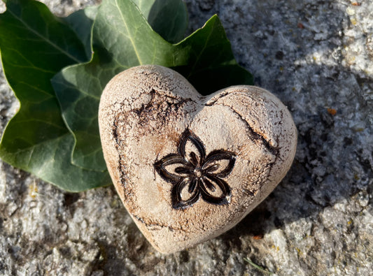Deko Herz mit Blume Milchstern